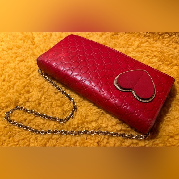 Gucci Guccissima Red Heart Continental Long Wallet w/ Chain - Picture 4 of 16